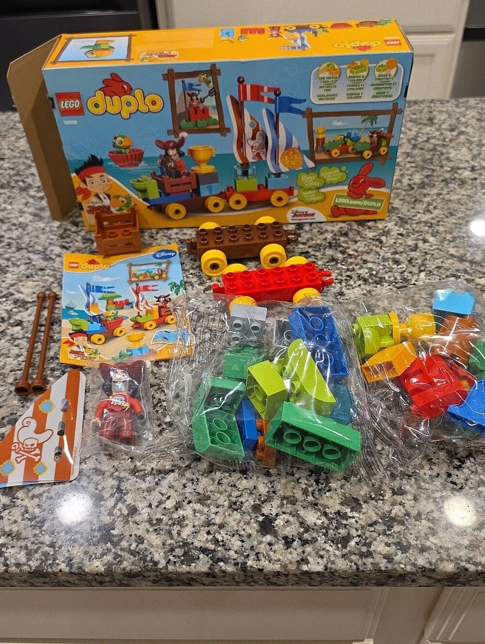 Pirate Train Toy Set - Multicolor